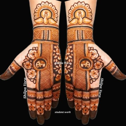 Create Sections In Your Mehndi 